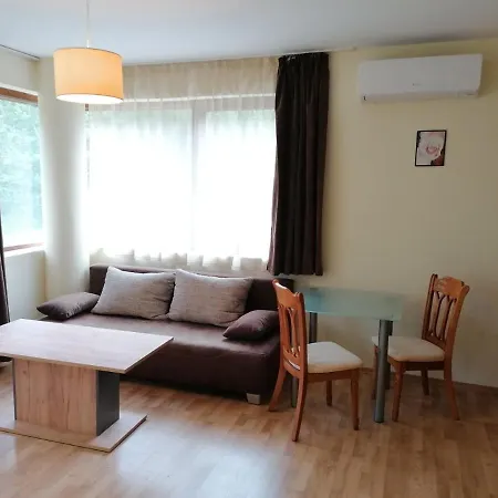 Pine Trees Apartment Bansko